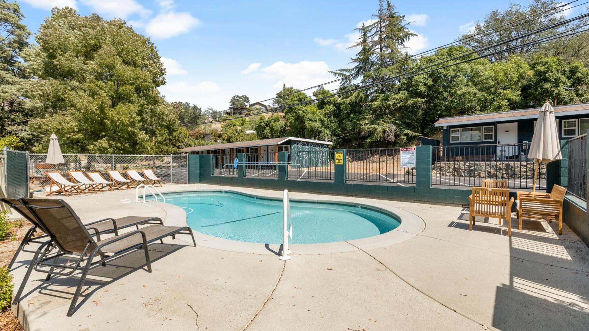 The Heather Sequoia Motel Rm 4 Three Rivers Exterior foto